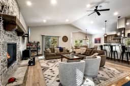 Luxury Home Montgomery Estates - Image 4