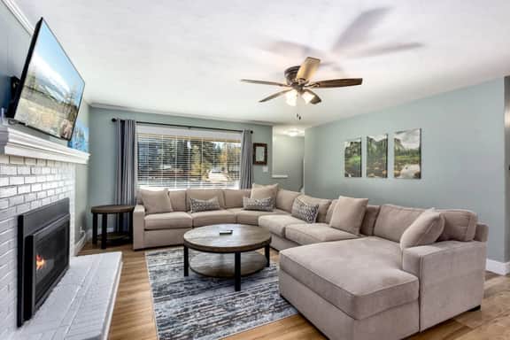 Renovated Home Near Heavenly - 2 Master Suites! - Image 3