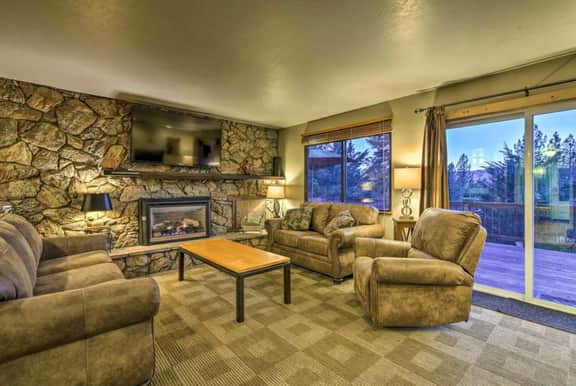 South Tahoe Grandma’s Family Home Hot Tub & Views - Image 3