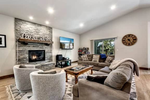 Luxury Home Montgomery Estates - Image 3