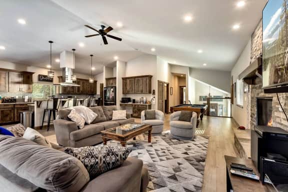Luxury Home Montgomery Estates - Image 5