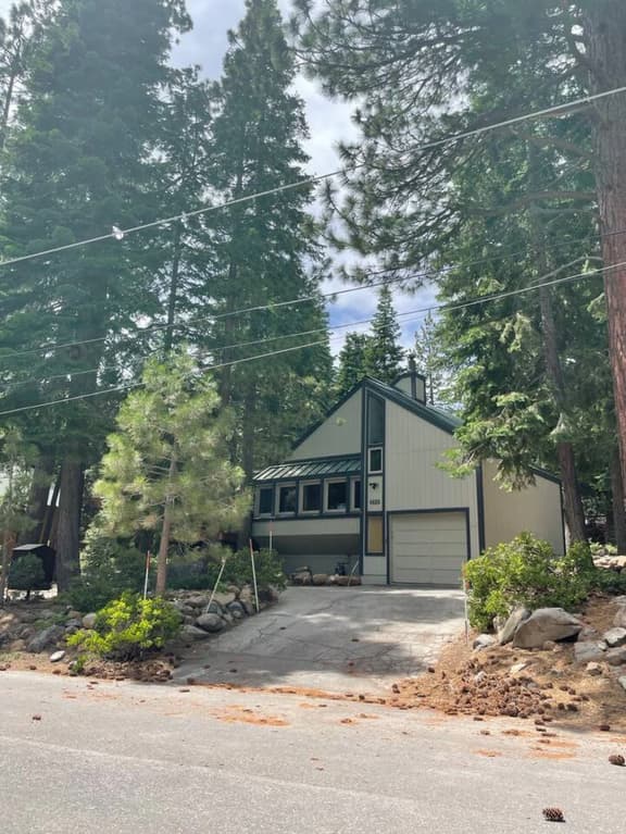 Summer Fun in North Lake Tahoe Carnelian Bay - Image 1